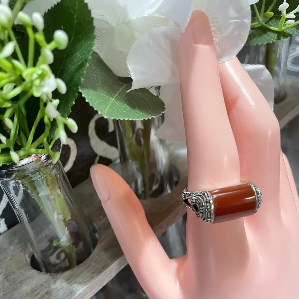New Gorgeous 925 Silver Marcasite Carnelian Ring